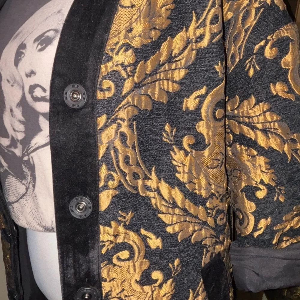 ✨ Baroque Brocade Velvet Trim Statement Jacket 🖤💛 - Picture 4 of 8